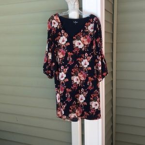 Lulu’s blue floral dress